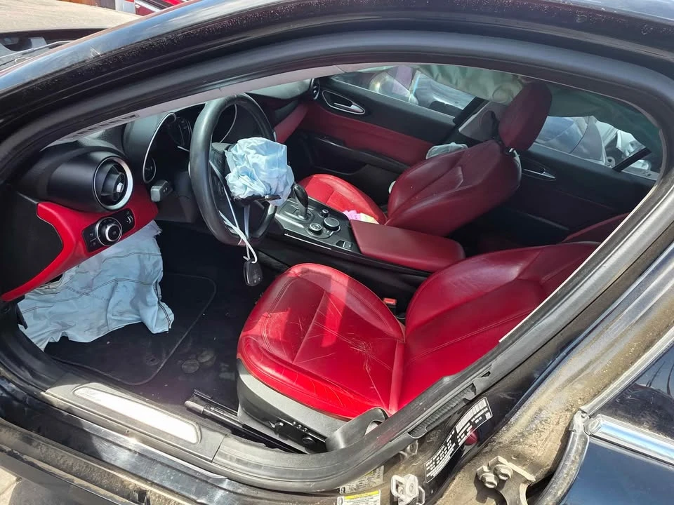 2017 Alfa Romeo Giulia - Image 6 of 8