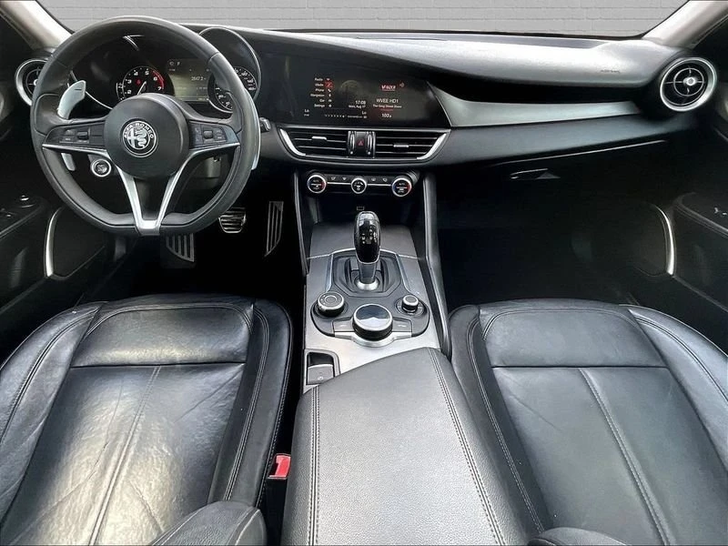 2017 Alfa Romeo Giulia - Image 7 of 12
