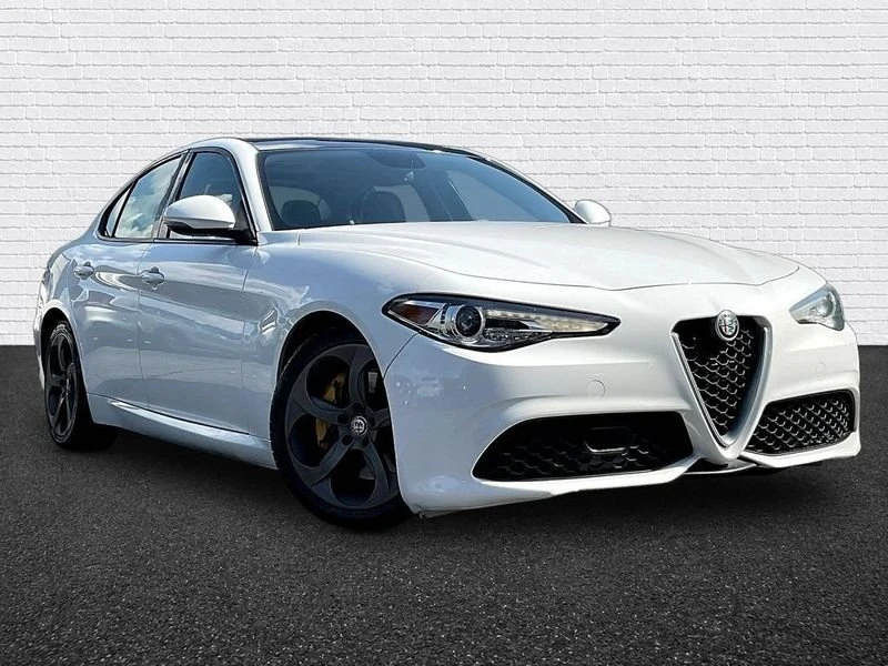 2017 Alfa Romeo Giulia - Image 3 of 12