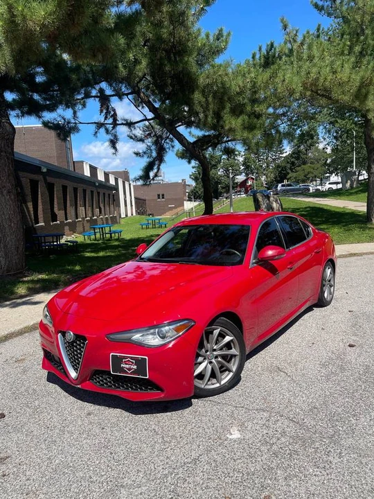 2017 Alfa Romeo Giulia - Image 2 of 18