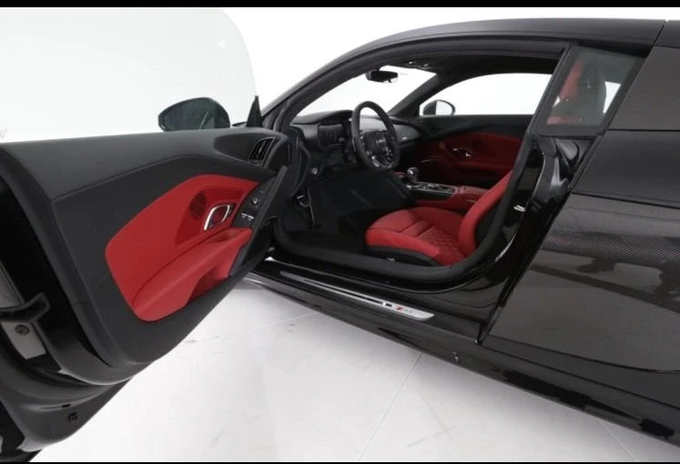 2017 Audi 4S R8 - Image 2 of 3