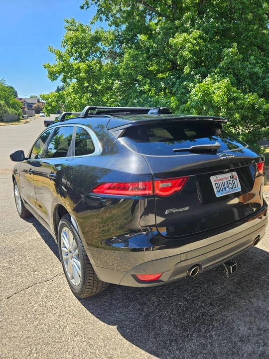 2017 Jaguar F-Pace - Image 3 of 13