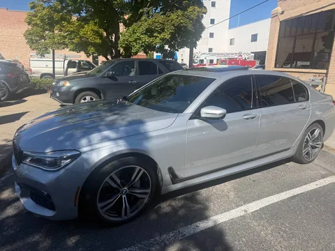 2017 BMW 750i