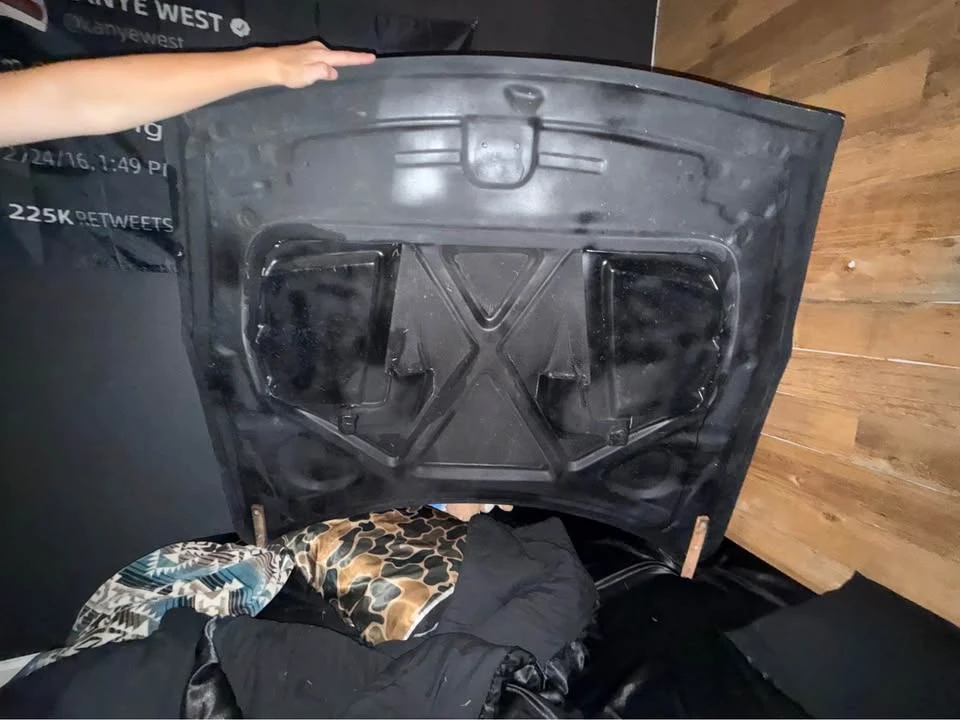 2017 Parts & Memorabilia Bodywork - Image 6 of 7