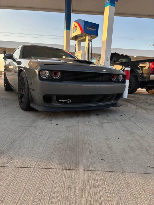 2017 Dodge Challenger SRT Hellcat 3rd Gen - Image 5 of 6