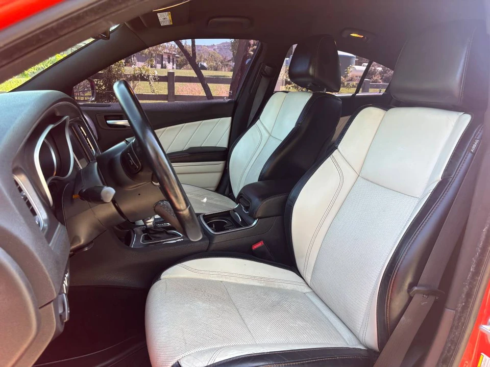 2017 Dodge Charger 7th Gen - Image 18 of 19