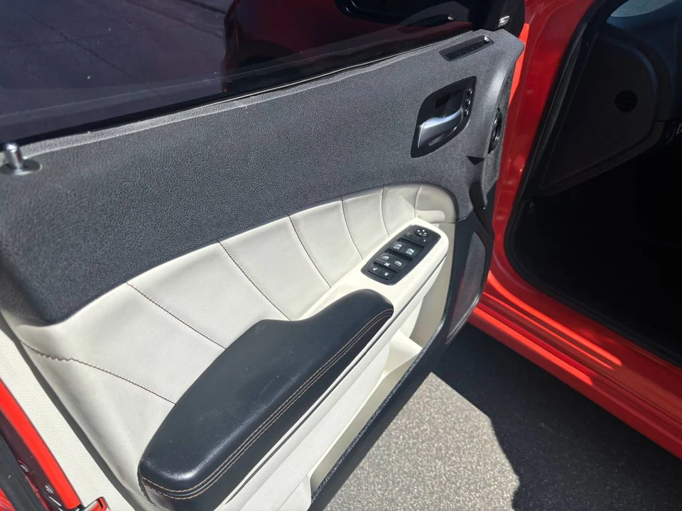 2017 Dodge Charger 7th Gen - Image 15 of 19