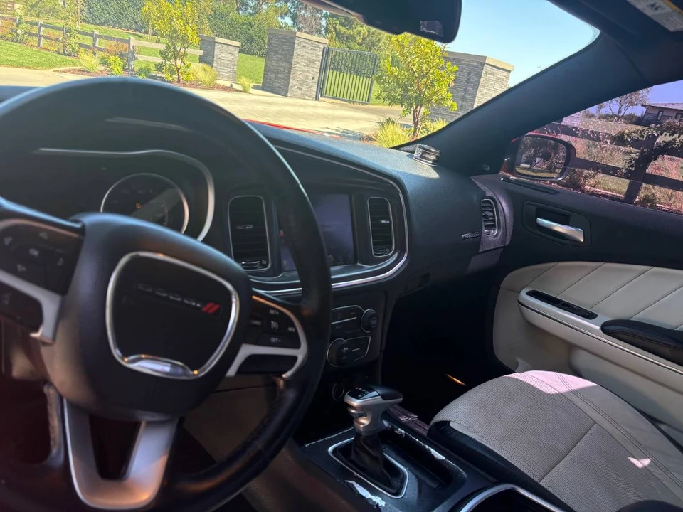 2017 Dodge Charger 7th Gen - Image 10 of 19
