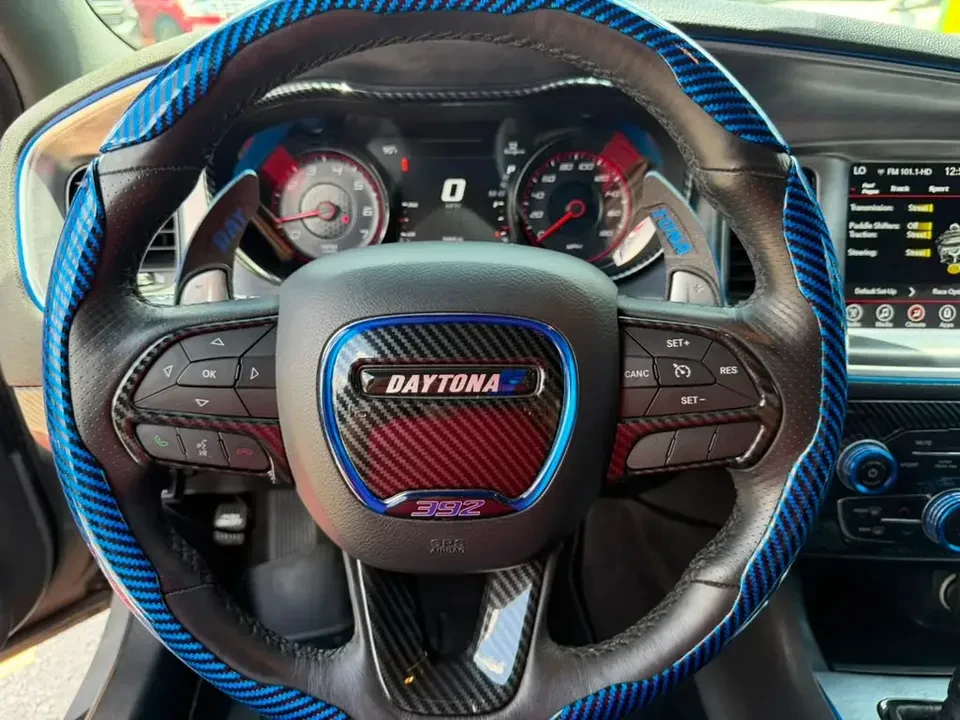 2017 Dodge Charger SRT & 392 7th Gen - Image 4 of 5