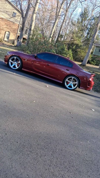 2017 Dodge Charger - Image 2 of 10