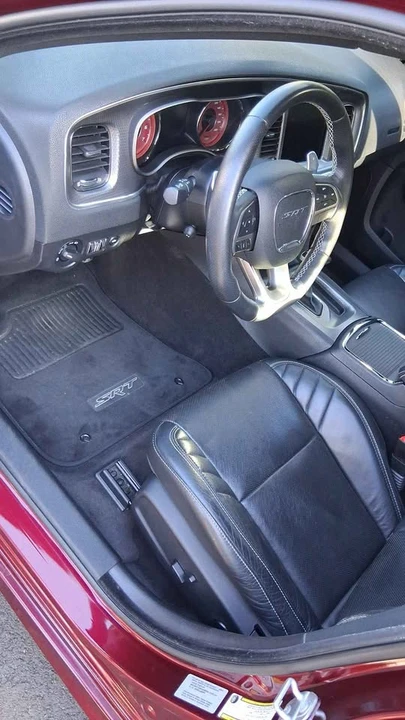 2017 Dodge Charger - Image 7 of 10
