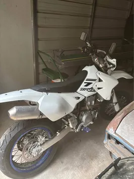2017 Suzuki DR-Z400SM
