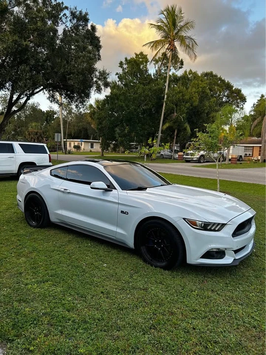 2017 Ford S550 Mustang GT - Image 2 of 4