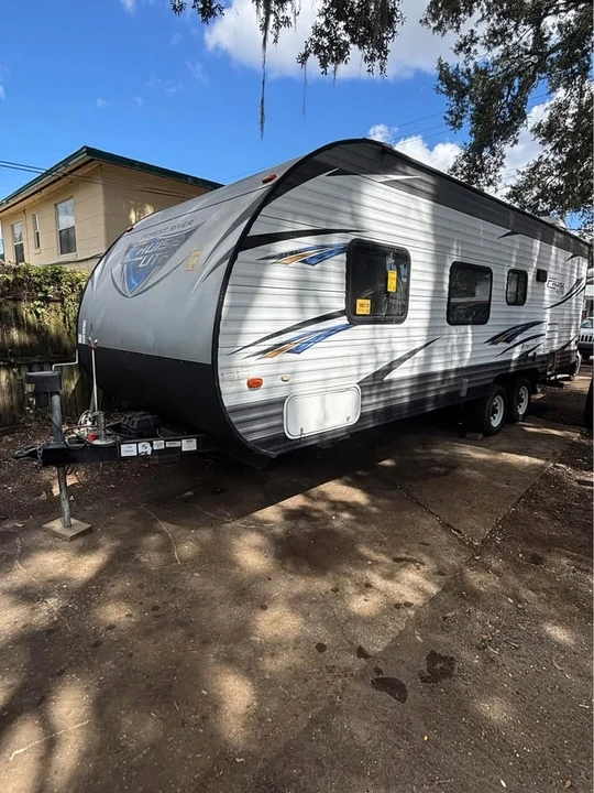 2017 Forest River - Image 2 of 10