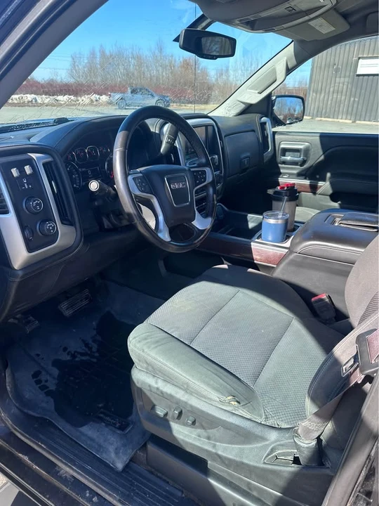2017 GMC Sierra 4th Gen - Image 4 of 4
