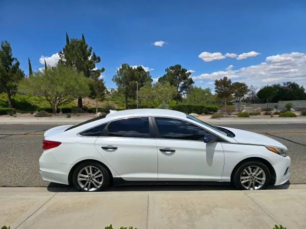 2017 Hyundai Sonata - Image 4 of 16