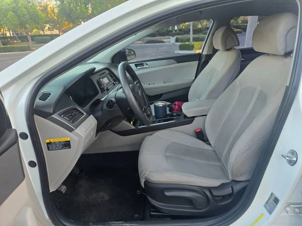 2017 Hyundai Sonata - Image 6 of 16