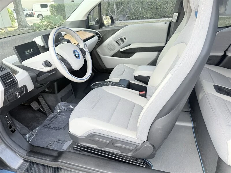 2017 BMW i3 - Image 13 of 21