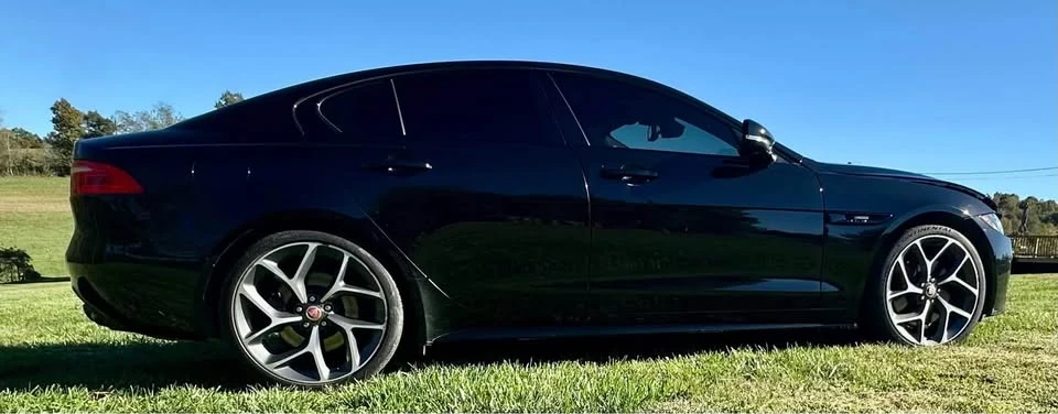 2017 Jaguar XE - Image 2 of 10