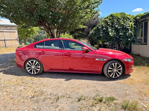 2017 Jaguar R-Sport Sedan