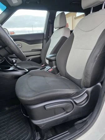 2017 Kia Soul - Image 10 of 20