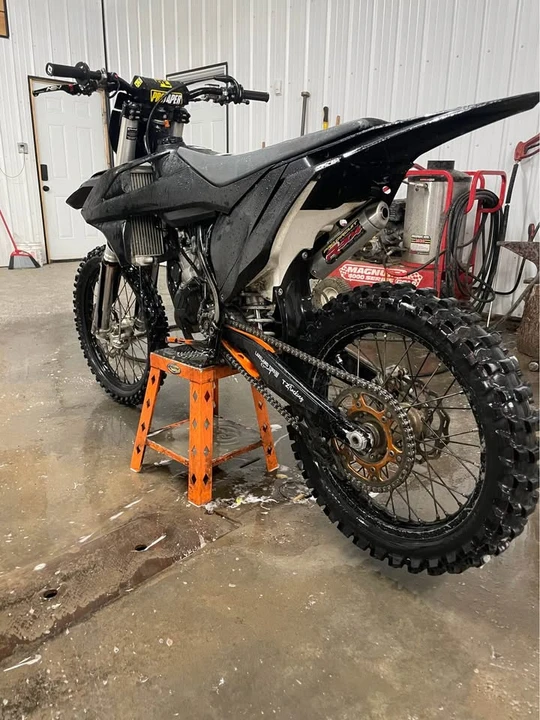 2017 KTM - Image 5 of 5
