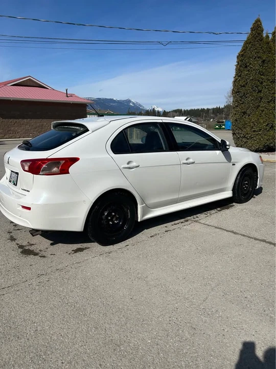 2017 Mitsubishi Lancer 10th Gen - Image 4 of 10