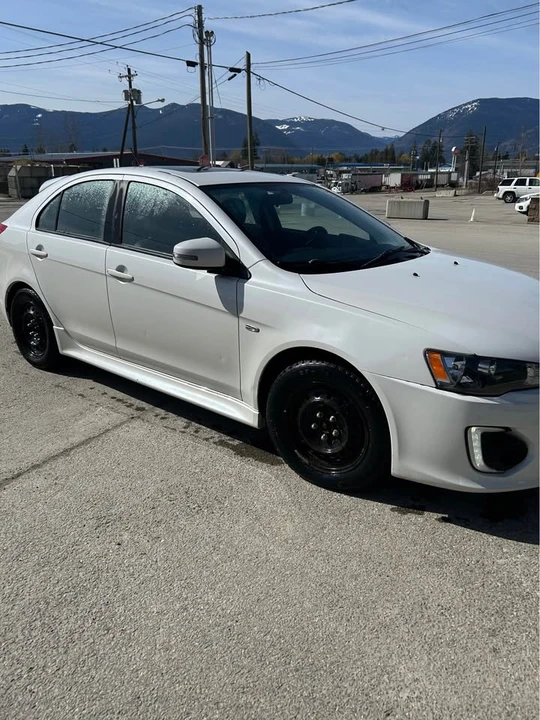2017 Mitsubishi Lancer 10th Gen - Image 5 of 10