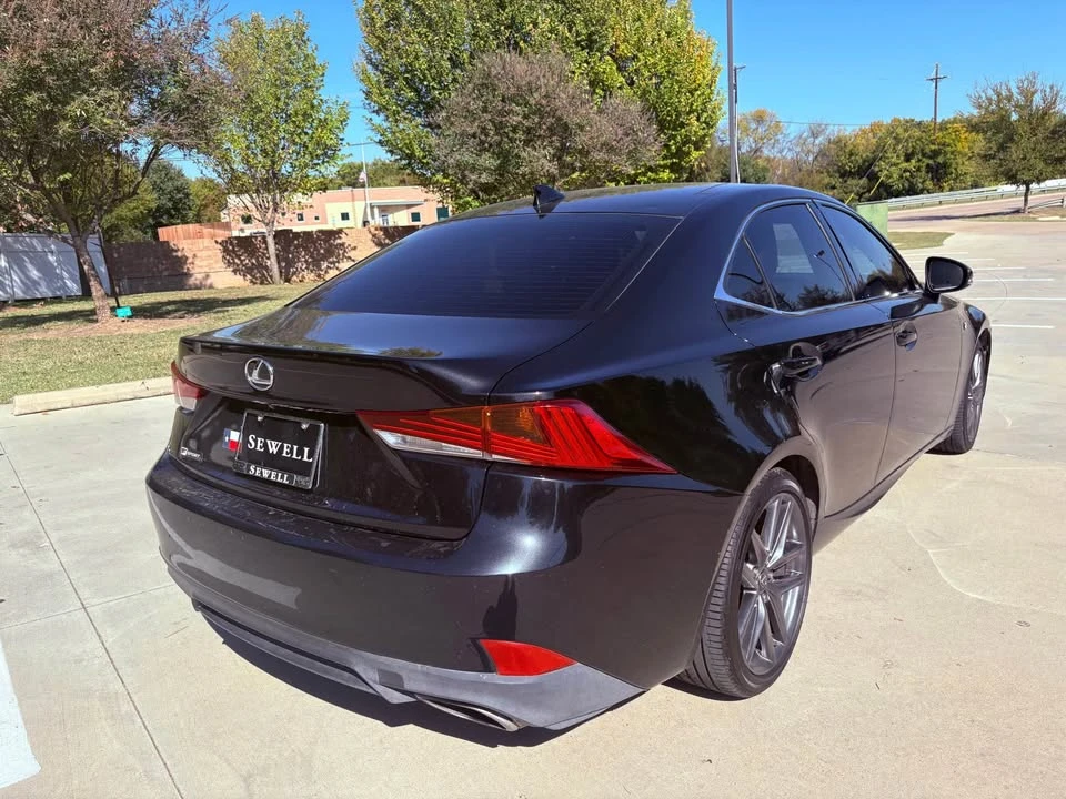 2017 Lexus IS 3rd Gen - Image 5 of 8