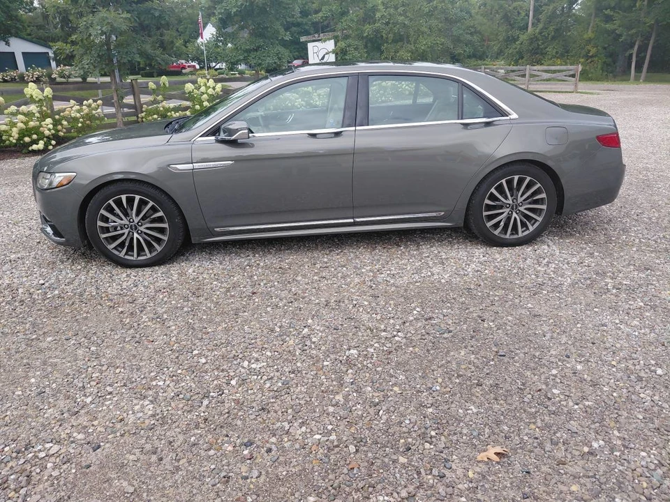 2017 Lincoln Continental 10th Gen - Image 7 of 14