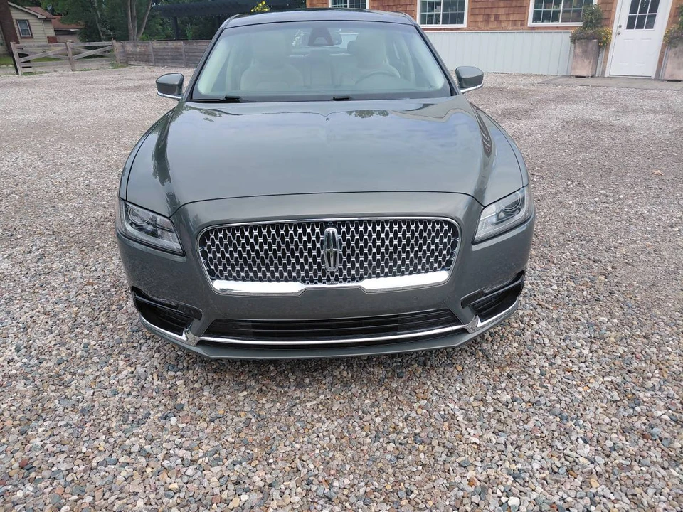 2017 Lincoln Continental 10th Gen - Image 6 of 14