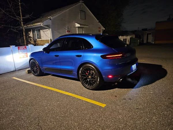 2017 Porsche Macan GTS - Image 14 of 21