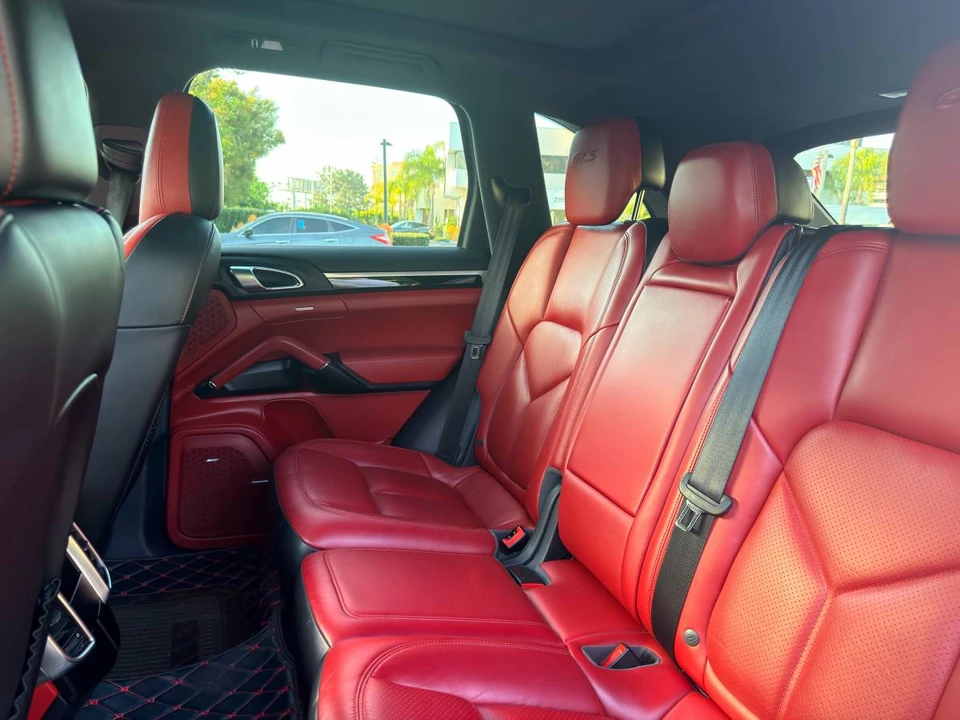 2017 Porsche 958 Cayenne GTS - Image 10 of 14