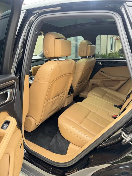 2017 Porsche Macan S - Image 9 of 9