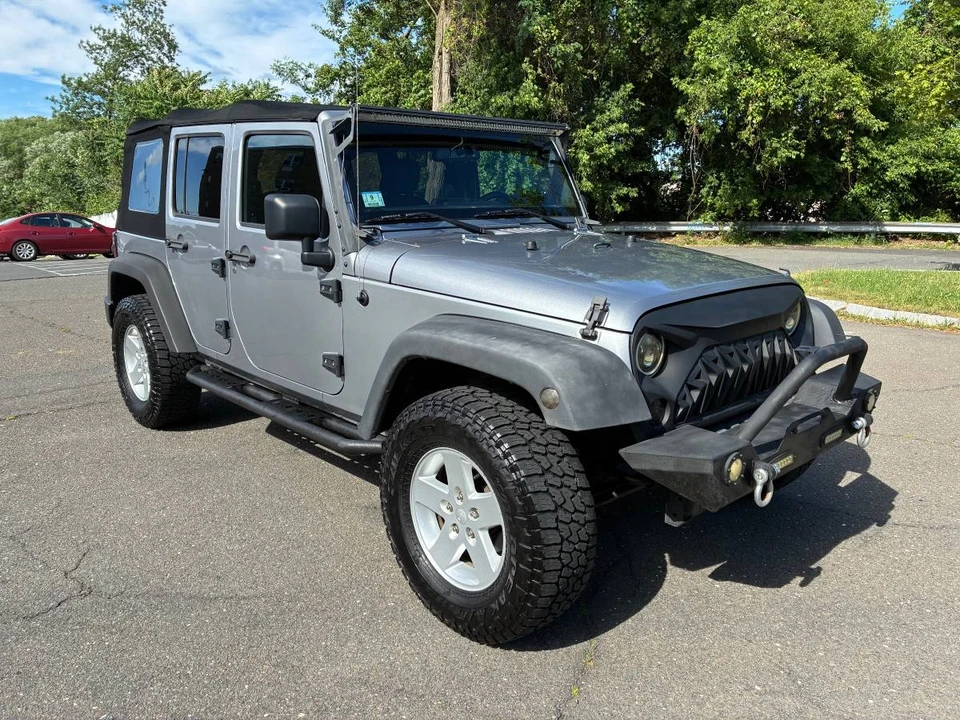 2017 Jeep JK Wrangler - Image 2 of 12