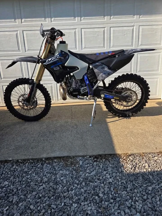 2017 Yamaha YZ - Image 2 of 4
