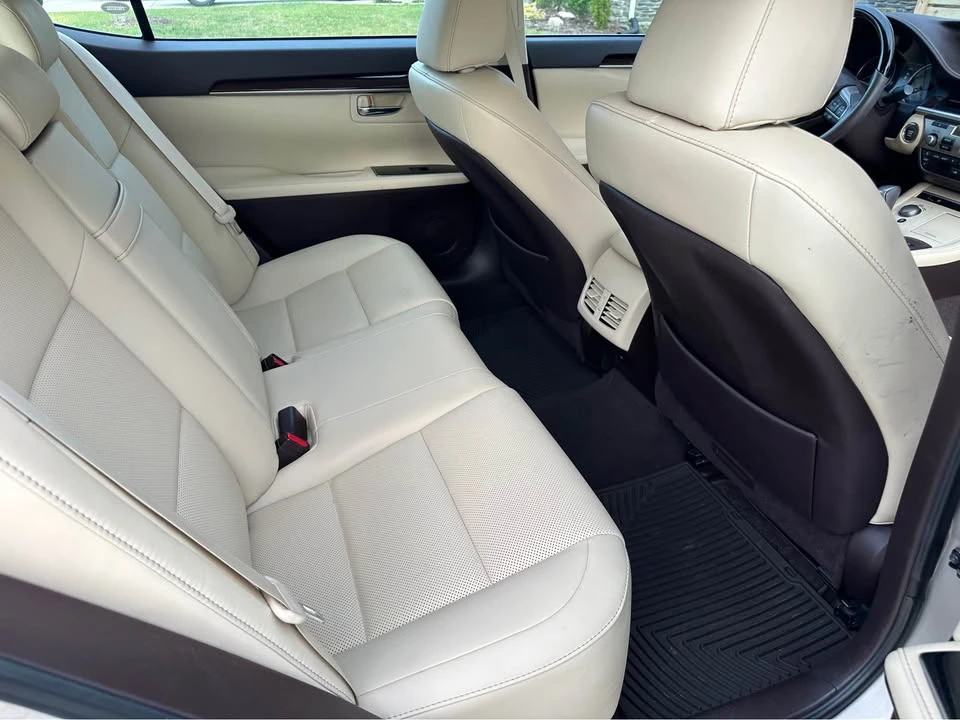 2017 Lexus ES 6th Gen - Image 3 of 8