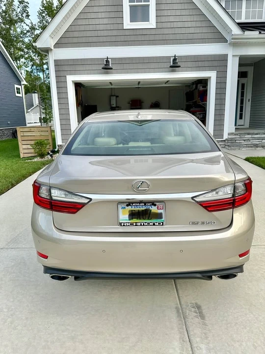 2017 Lexus ES 6th Gen - Image 8 of 8