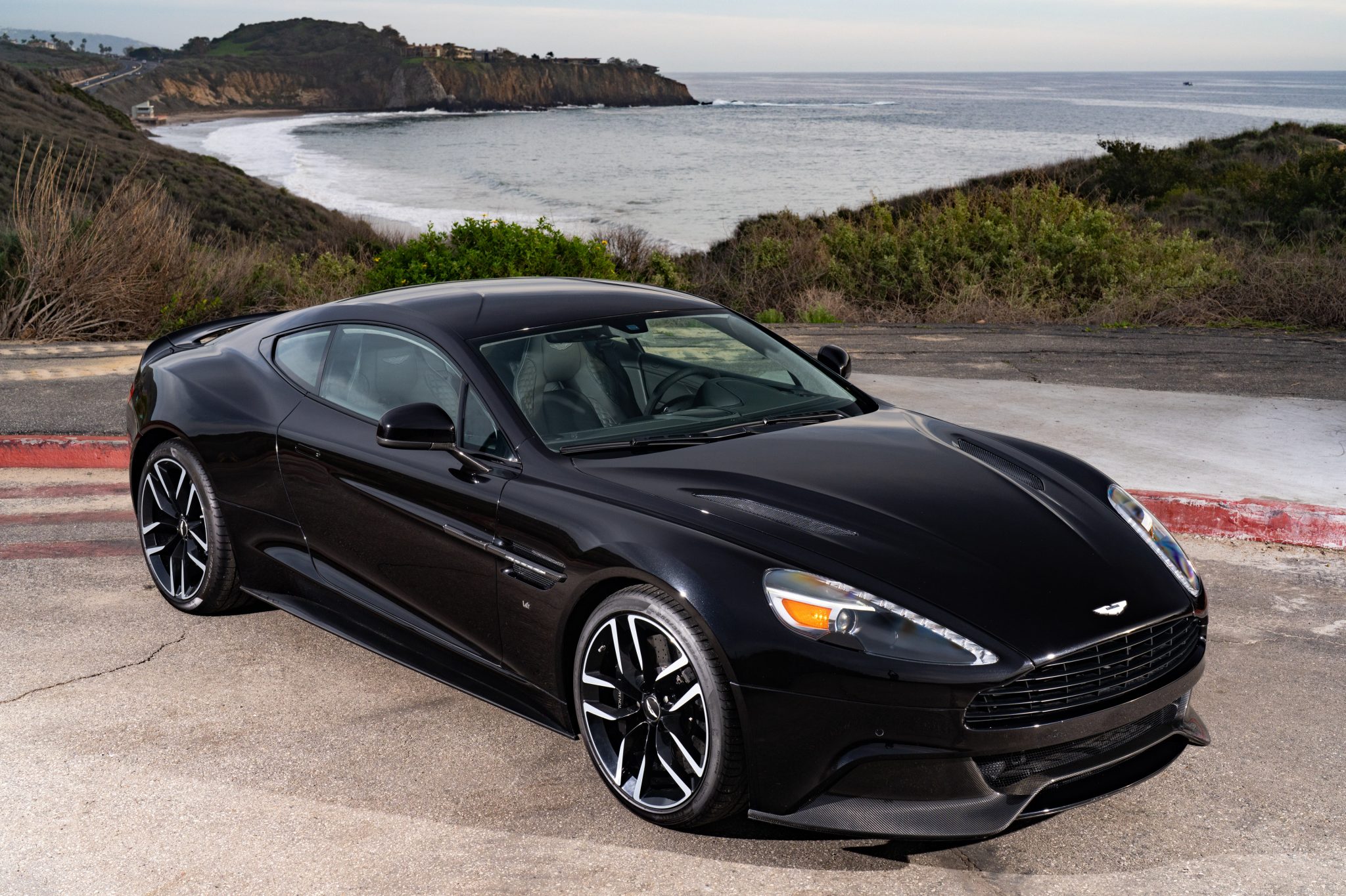 7k-Mile 2017 Aston Martin Vanquish Coupe