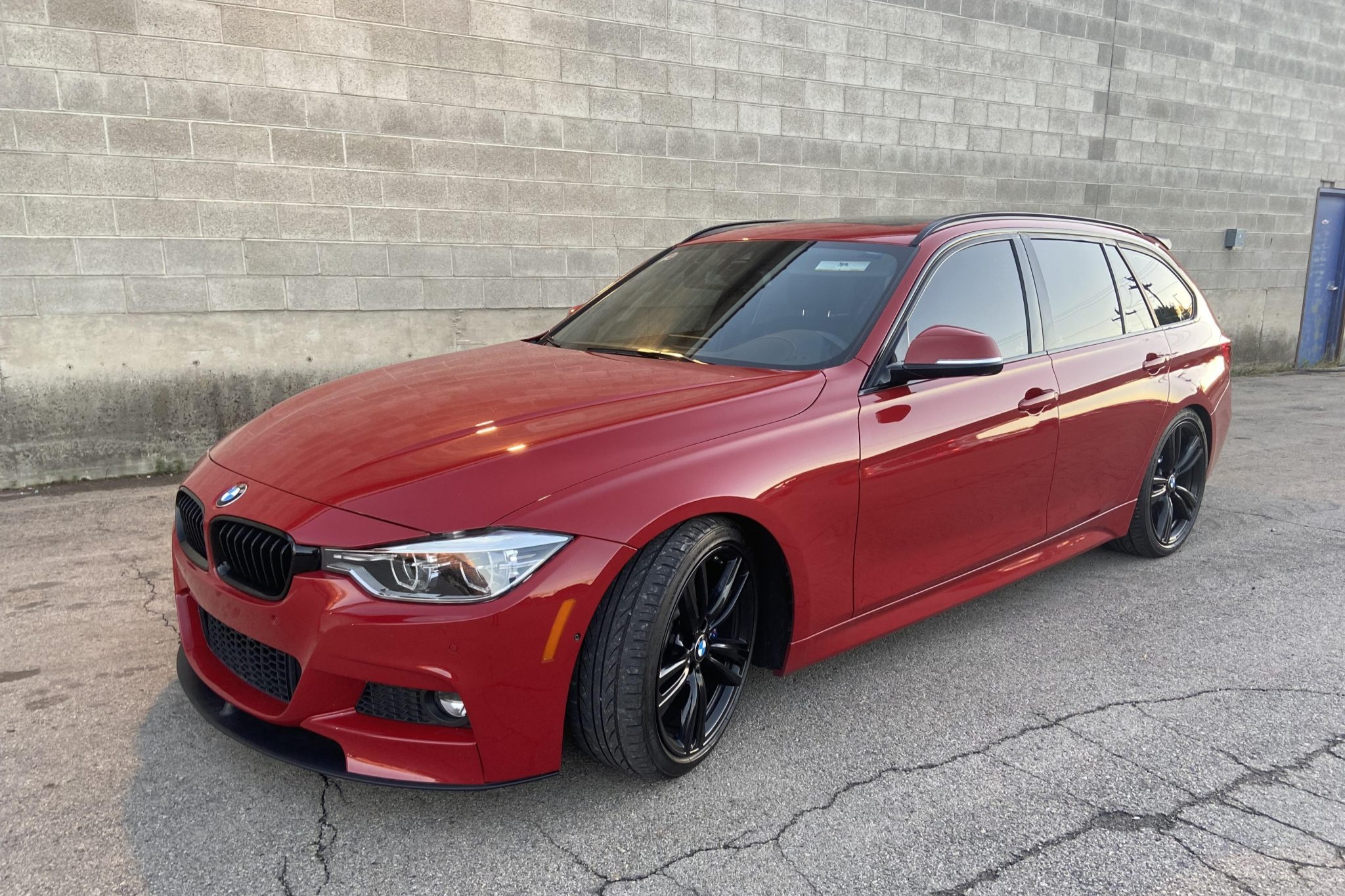 2017 BMW 330i xDrive Sport Wagon M Sport