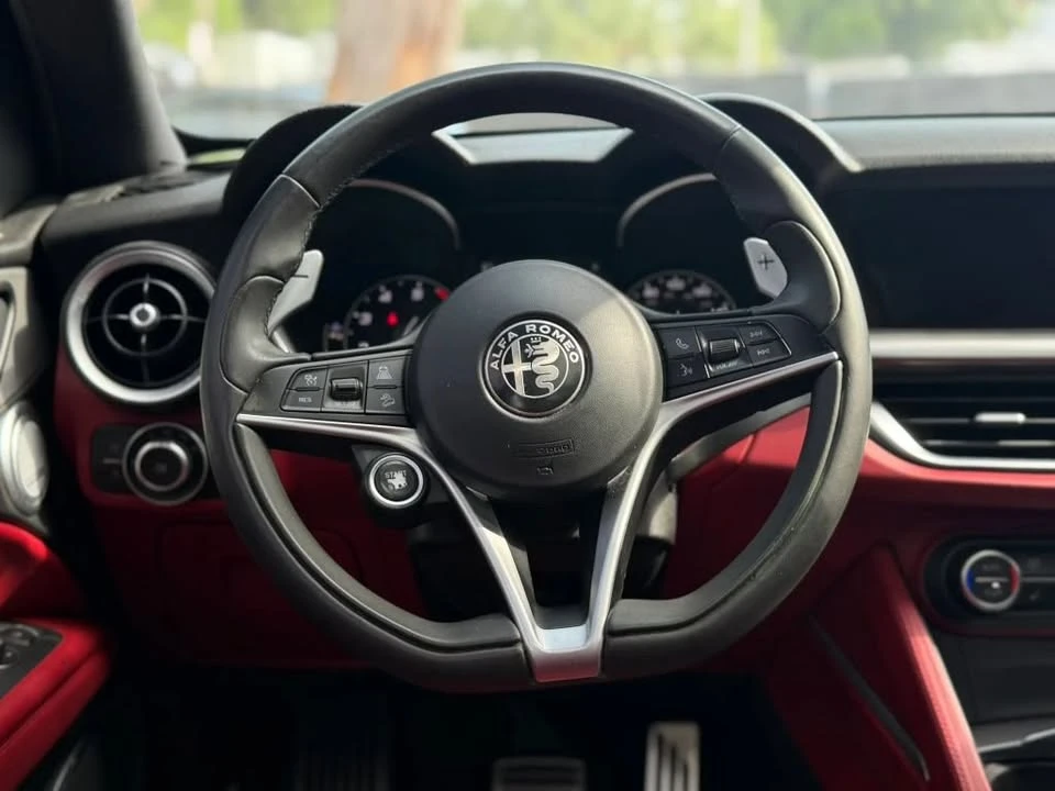 2018 Alfa Romeo Stelvio - Image 12 of 15