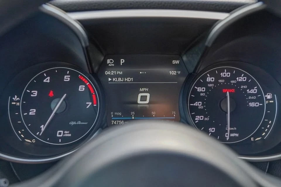 2018 Alfa Romeo Giulia - Image 6 of 13