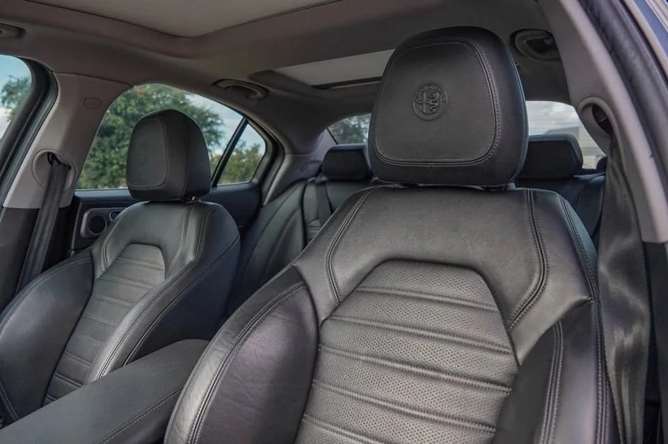2018 Alfa Romeo Giulia - Image 5 of 13