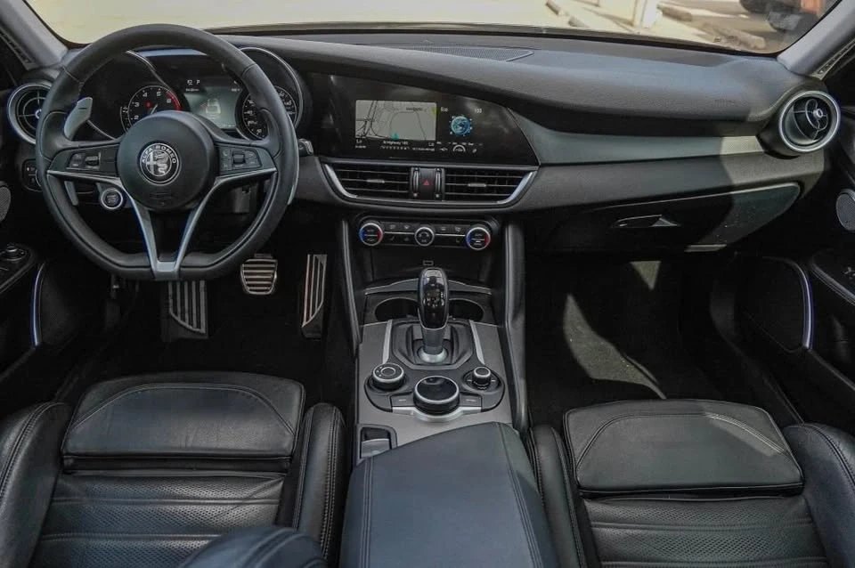 2018 Alfa Romeo Giulia - Image 8 of 13