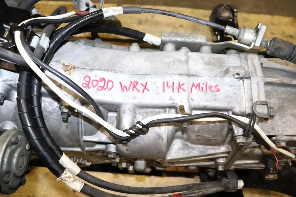 2018 Parts & Memorabilia Gearboxes - Image 8 of 10