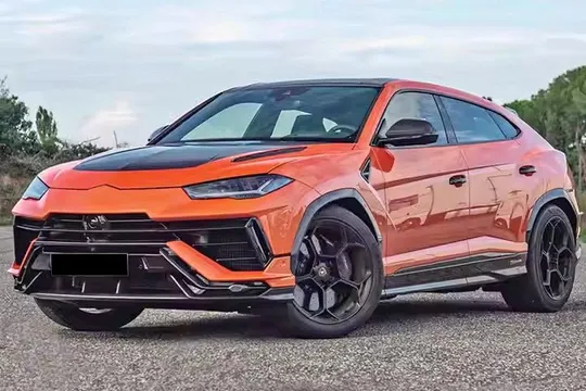 Lamborghini URUS Performante Style Front Bumper With Hood
