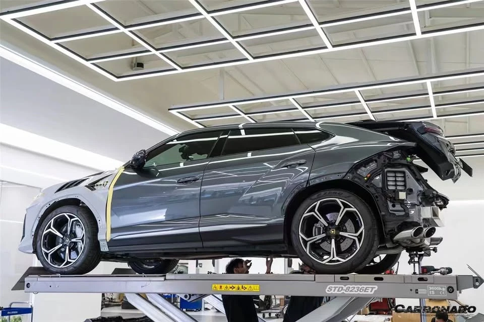 2018 Lamborghini Urus - Image 7 of 7