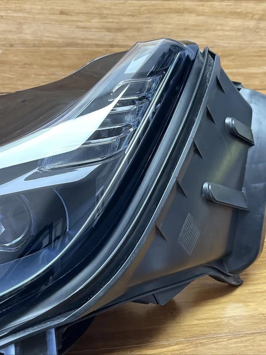 2018 Parts & Memorabilia Bodywork - Image 6 of 9
