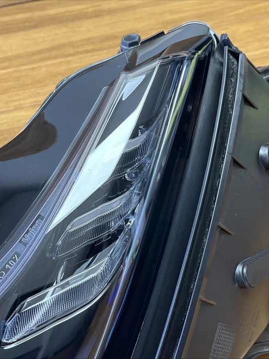 2018 Parts & Memorabilia Bodywork - Image 8 of 9