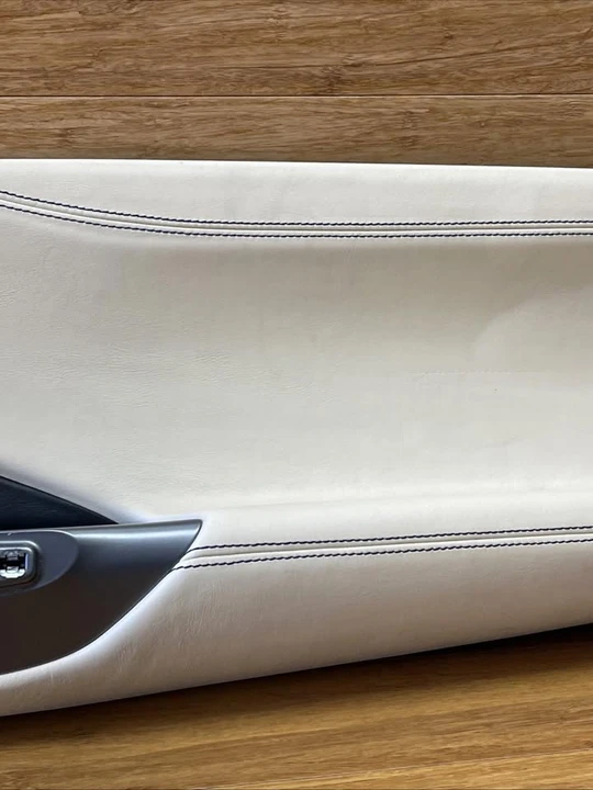 2018 Parts & Memorabilia Bodywork - Image 6 of 10
